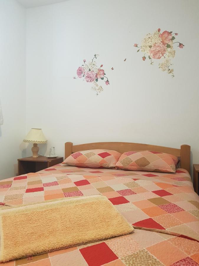 Hotel Pansion Lug Belgrad Zewnętrze zdjęcie