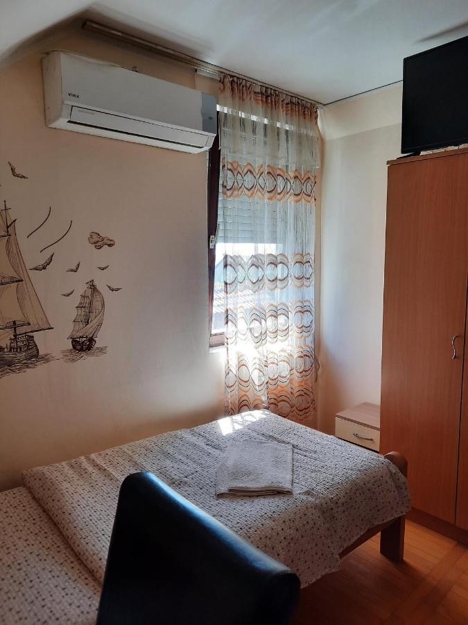 Hotel Pansion Lug Belgrad Zewnętrze zdjęcie