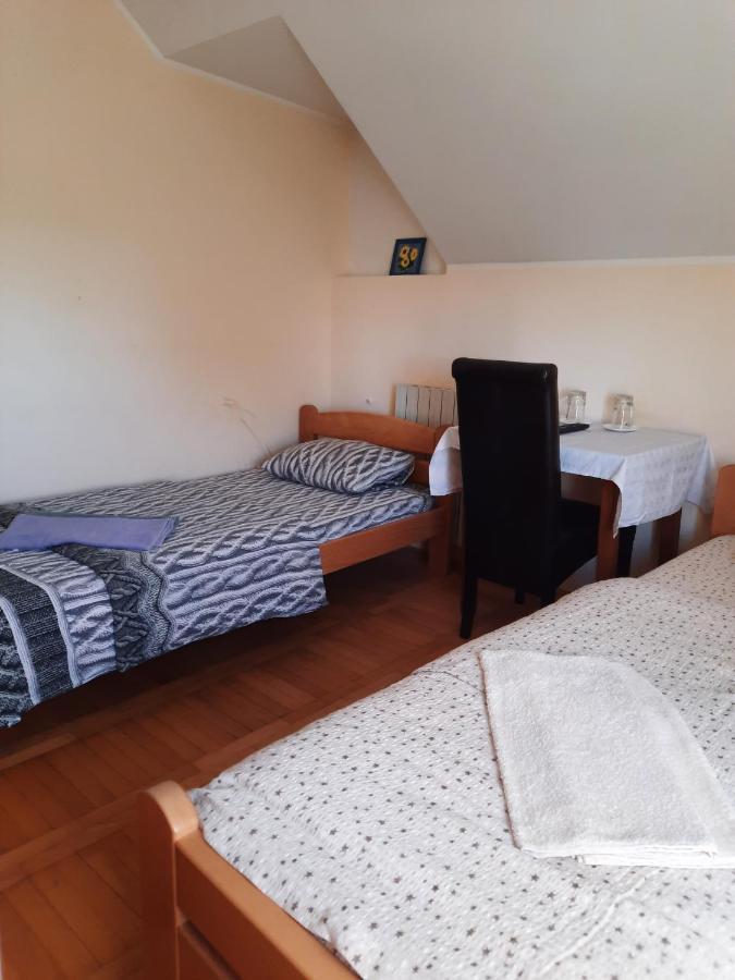 Hotel Pansion Lug Belgrad Zewnętrze zdjęcie